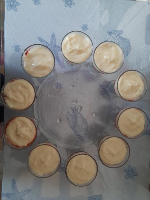 Muhallebi döküm aşaması
