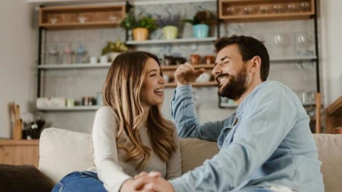 Karantinayı Beraber Geçiren Sevgililere İlişkilerini Ayakta Tutacak Öneriler