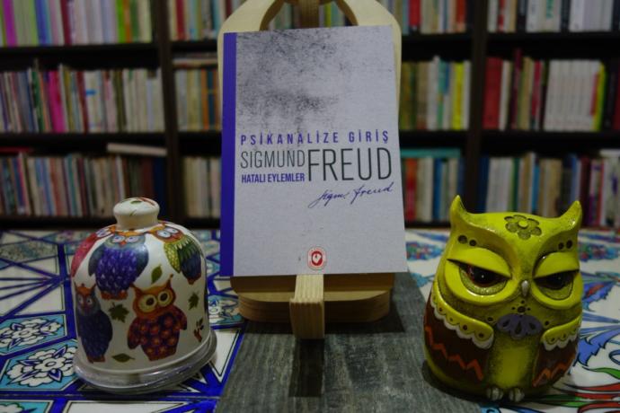 Karantina Günlerinde Ruhunuza iyi Gelecek 5 Kitap Önerim
