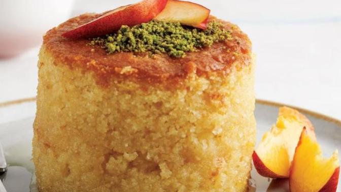 Lezzeti Olay Olacak: Şerbetli İrmik Tatlısı