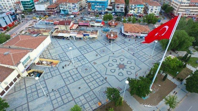 Objektif Bir Değerlendirme: Sincanda Öğrenci Olmak