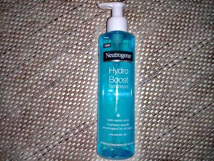 Neutrogena Hydro Boost Water Gel Temizleyici