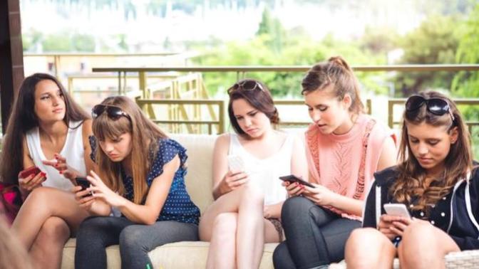 İkinci Dünyamız Cep Telefonlarımız mı?