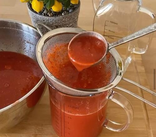 #EvdeKal Sürecinde İçinizi Ferahlatacak Buz Gibi Çilekli Limonata Sizlerle!