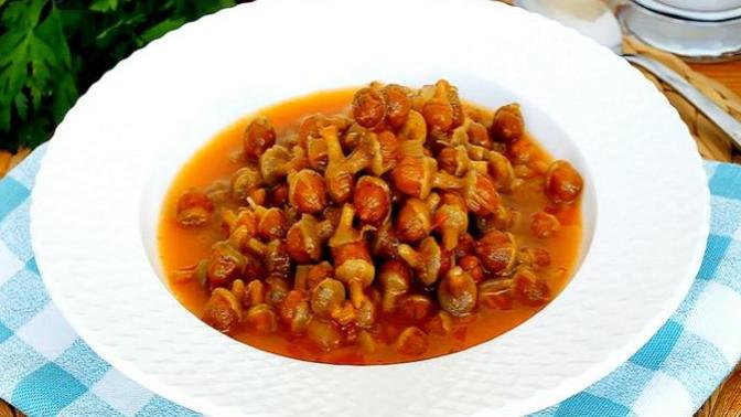 Hep Aynı Yemeği Yemekten Sıkılanlara: Patatesli Kuru Bamya Yemeği Tarifim Sizlerle🎉