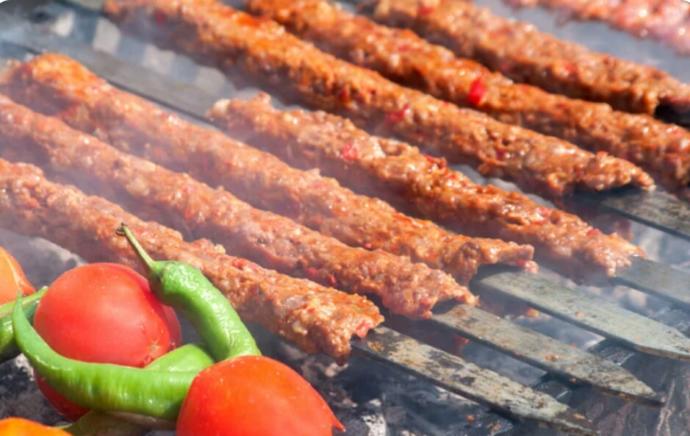 Mide Düşkünleri Buraya: Burçların Yemek Yeme Alışkanlıkları