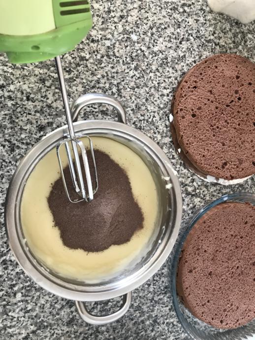 Bir Bence ile Muhteşem 3 Tat: Çilekli, Çikolatalı ve Muzlu Pasta Tarifi!