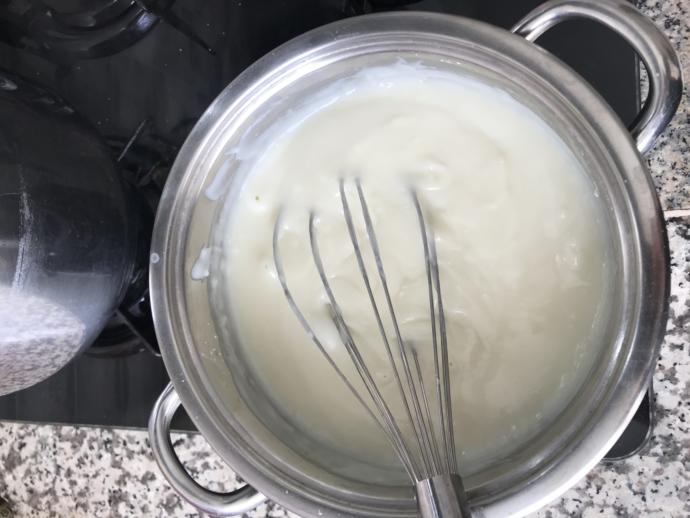 Bir Bence ile Muhteşem 3 Tat: Çilekli, Çikolatalı ve Muzlu Pasta Tarifi!
