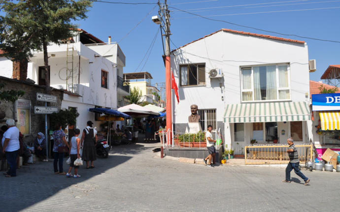 Maviyle, Yeşilin Her Tonuna Aşık Kalacağınız; İzmirin Şirin İlçesi: Urla!