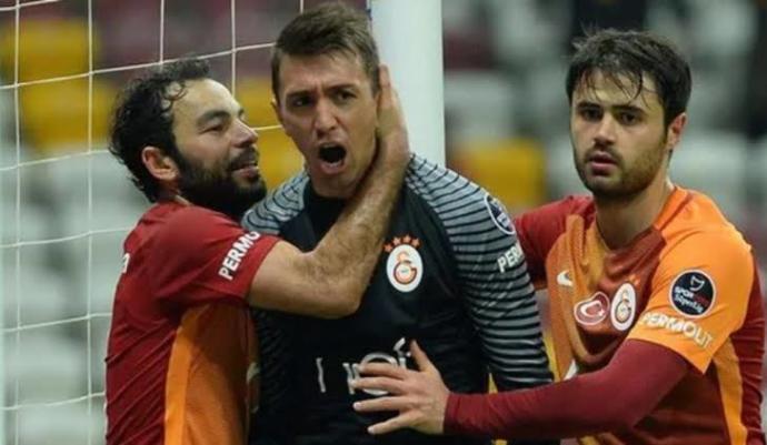 Yalnız Olmayan Kaleci: Fernando Muslera