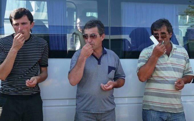 Bakırköy Ruh ve sinir hastanesi, yok mezar mezar. Ünililer size çok kinliyim..