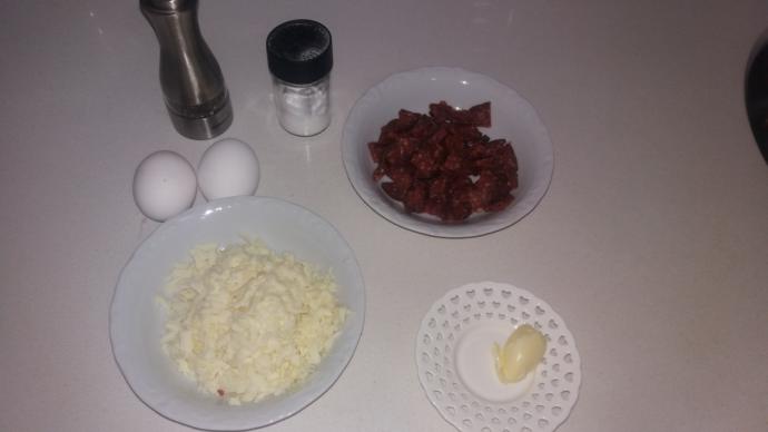 Kızlar Bu Tarif Kaçmaz! Kaşarlı Sucuklu Omlet Nasıl Yapılır?