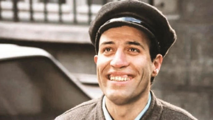 O, Hala Aramızda: Ölümünün 20. Yıl Dönümünde Kemal Sunalın 10 Efsane Film Repliği
