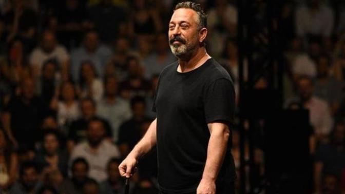 Cem Yılmaz Kendisi Hakkında Ortaya Atılan İddiaya İsyan Etti: Allah Sizi Kahretsin Ya