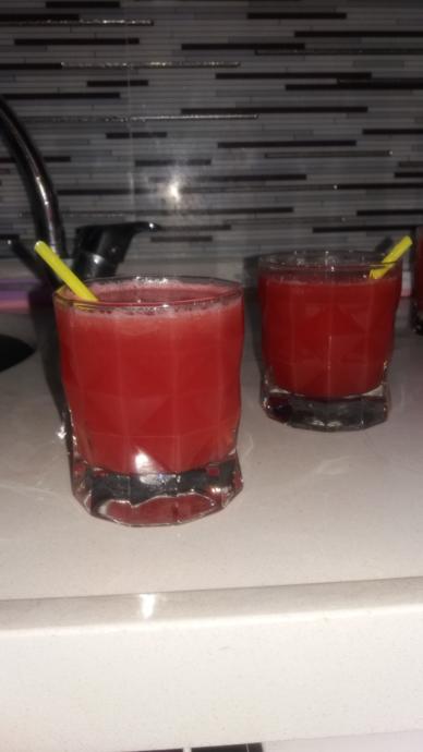 İçimizi ferahlatıyor! Karpuzlu limonata nasıl yapılır?