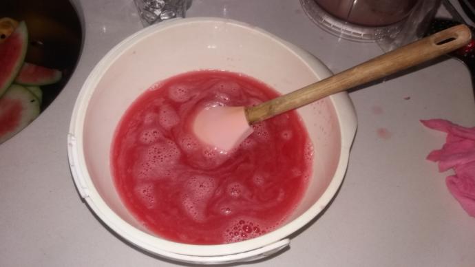İçimizi ferahlatıyor! Karpuzlu limonata nasıl yapılır?