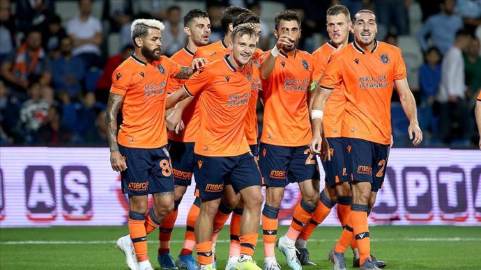 Futbolda 2019/2020 Sezonunu Şampiyon Tamamlayan Kulüpler!