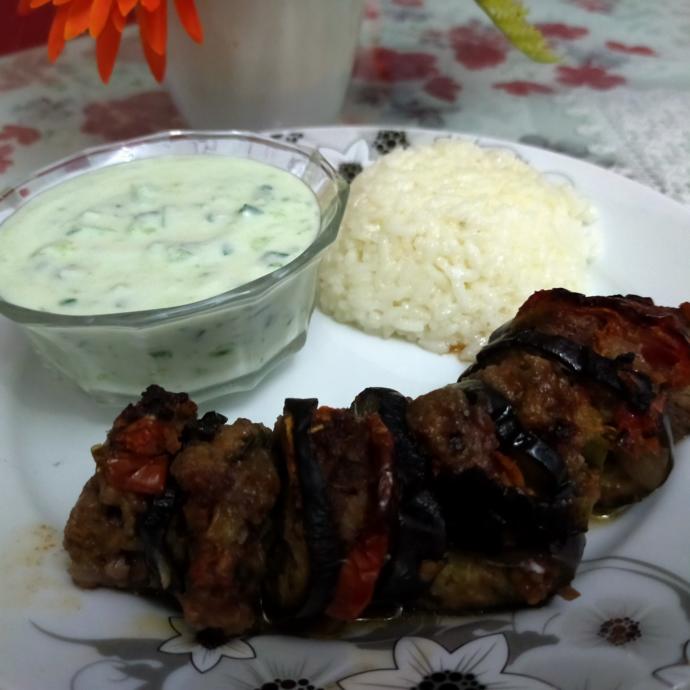 Enfes ve Pratik Patlıcan Kebabı Tarifi
