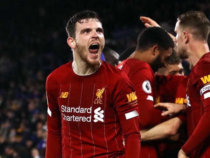 Yeşil Sahalarda Aktif Olarak Kariyerini Sürdürmekte Olan: Futbolun En İyi Sol Bekleri!