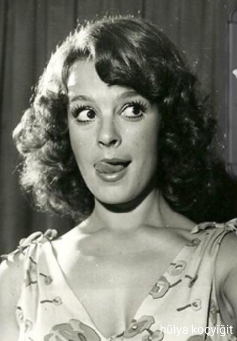 Hülya Koçyiğit