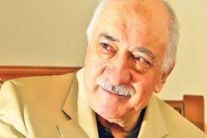Yüzünüze gülüp kuyunuzu kazarlar.