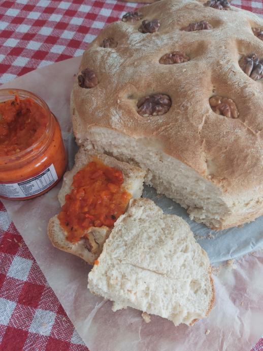 Ajvar sosu ile mutlaka deneyiniz...