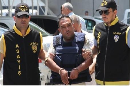 Karısının canını yakmak isterken öldürdü.
