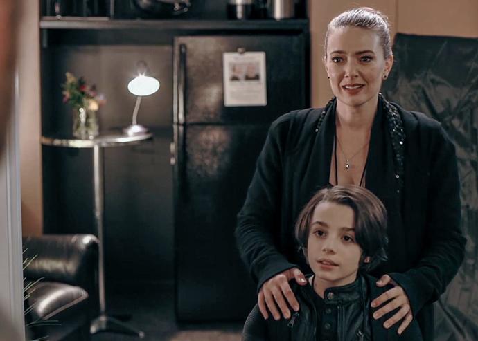 Yatılı Olarak Çocuk Bakıcılığı Yaptığı Ailenin Gizem Dolu Saplantısı: The Captive Nanny