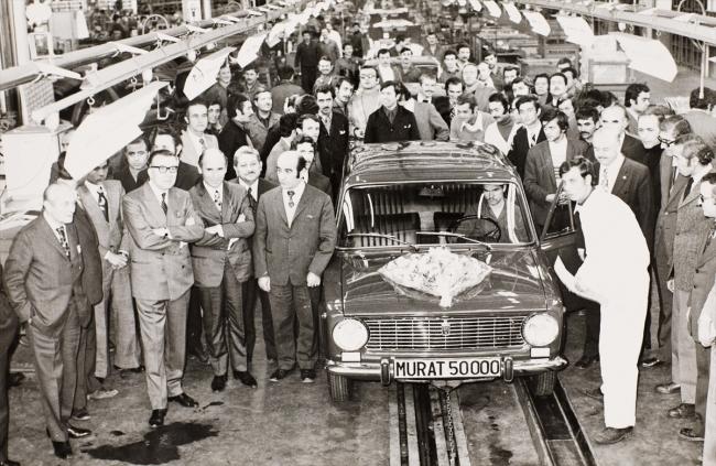 Vehbi KOÇ ve Rahmi KOÇ 50 bininci Murat 124 arabanın banttan çıkış töreninde