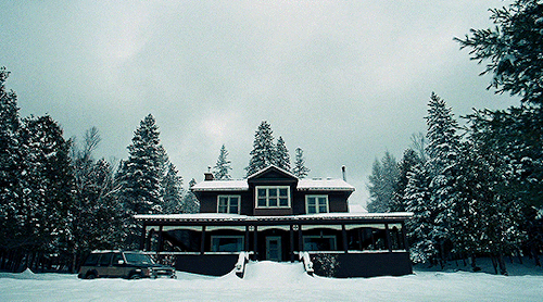 Sorunlu Bir Psikolojiye Sahip Olan Bir Kadının Çocuklarla İmtihanı: The Lodge