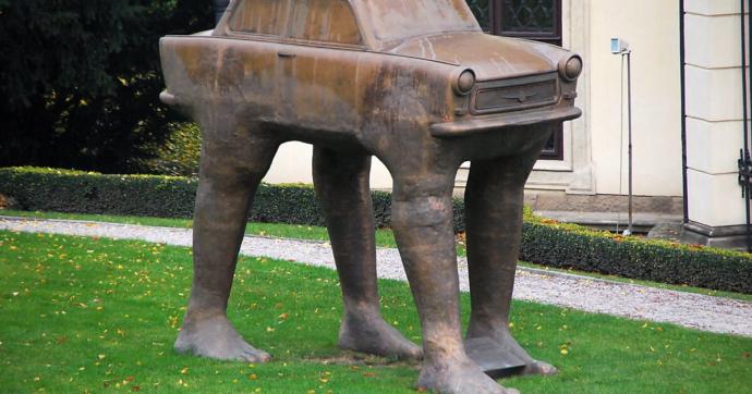 Motosiklet Motoru, Pamuk ve Plastik Boyadan Yapılan Araba: Trabant!