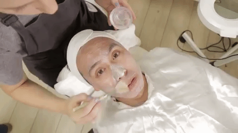 Sivilce Lekelerinden Şikayetçi Erkekler Buraya! Leke Giderici 3 Doğal Maske Tarifi!