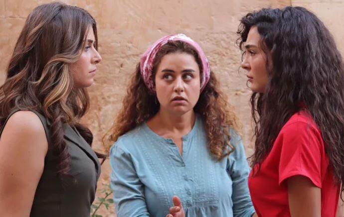Hercai Dizisinin Melikesi Güzel Oyuncu Aslı Samat KizlarSoruyorda Bizimle!