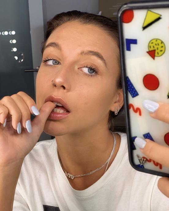 Türk Youtuberlar Artık Sarmıyor Diyorsanız Takip Etmeniz Gereken 9 Yabancı Kadın Youtuber