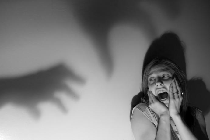 Sosyal Fobi Nedir? Nasıl Başa Çıkılır?