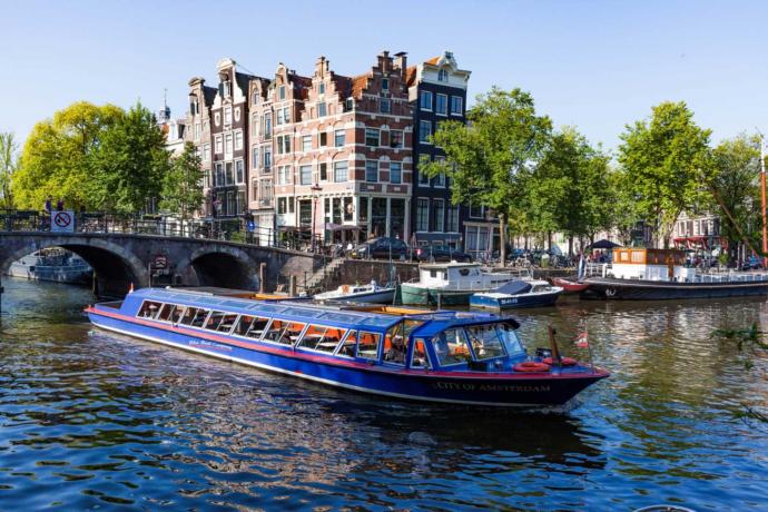 Hollandada Mutlaka Gezilmesi Gerekilen Yerler ve Yenilmesi Gereken Lezzetleri
