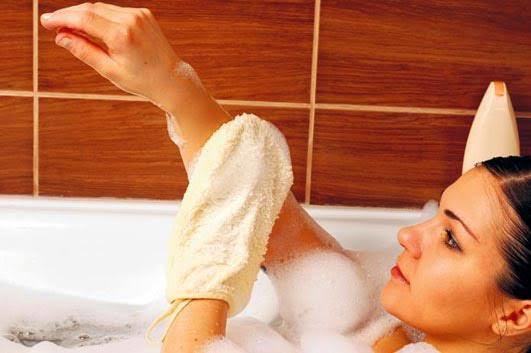 Daha Sağlıklı Bir Cilt için Duşta Bunları Yapmayın!