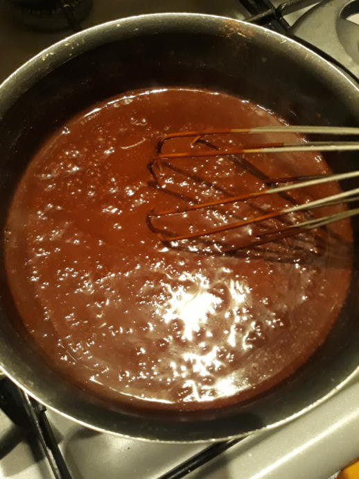 Sizin İçin En Lezzetli Pastayı Yapıyorum: Çikolatalı Pasta Tarifi!
