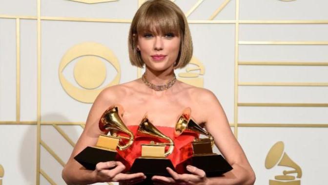 Günümüzün En Başarılı Söz Yazarlarından Taylor Swift'in En Hüzünlü 10 Şarkı Sözü