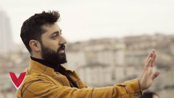 Çalma Listelerine Serpiştirilmiş, Her Yerde Karşımıza Çıkıp Duyunca Moral Bozan Şarkıcılar