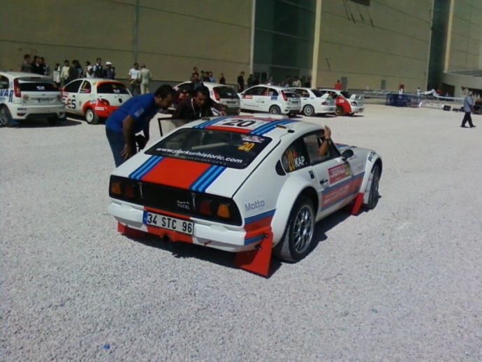 34 STC 96 plakalı Anadol STC16 ralli aracı.