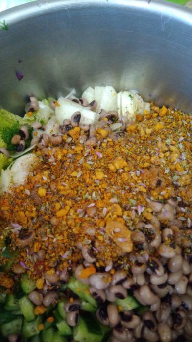 KS de Yine Bir İlk: Börülceli Yeşil Salata İle Geldim