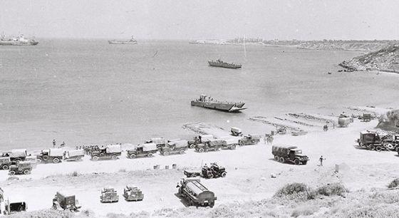 Kıbrısa çıkartma yapan Türk birlikleri