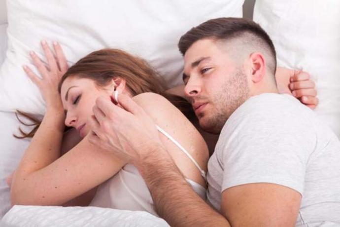 Kadınlarda Cinsel Uyarılma Bozukluğu Hakkında Her Şey