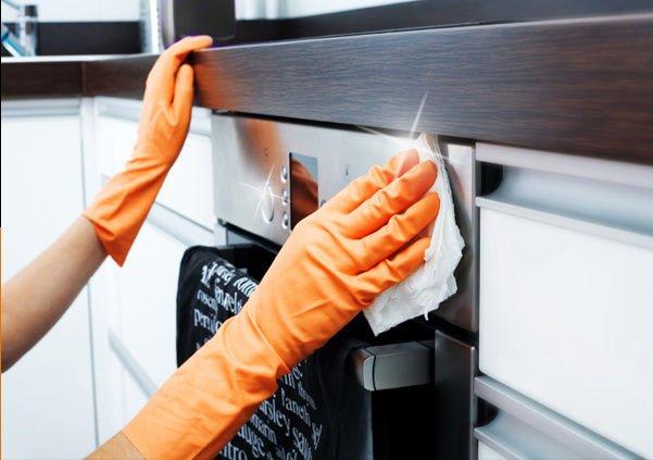 Paslanmaz Çelik Yüzeyler İlk Günkü Gibi Kalsın: Inox Temizleme Dosyası