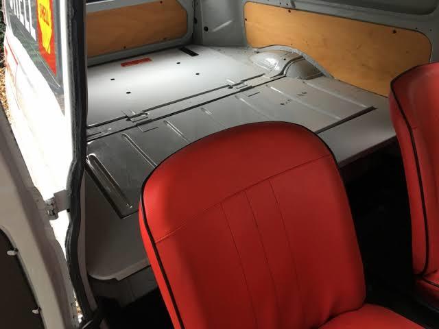 Bianchina Hatchback ve Station modellerinde arka koltuklar yatıp bagaj büyütülüyordu