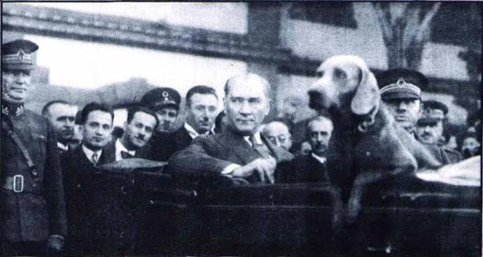 Aramızdan Ayrılalı 82 Yıl Oldu! Atatürkü En Sevdikleri İle Analım!