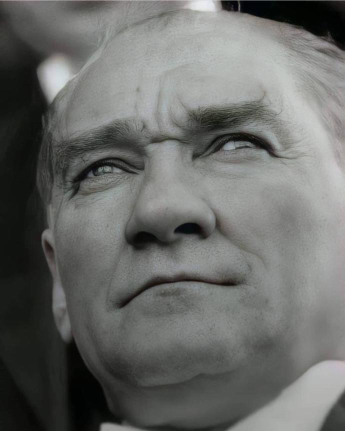 Aramızdan Ayrılalı 82 Yıl Oldu! Atatürk'ü En Sevdikleri İle Analım!