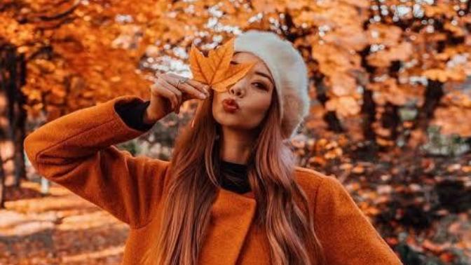 Soğuk Havalarda Bile Seksilikten Ödün Vermeyin! Sonbaharda Kadınların Seksapelliklerini İkiye Katlayan Kıyafetler