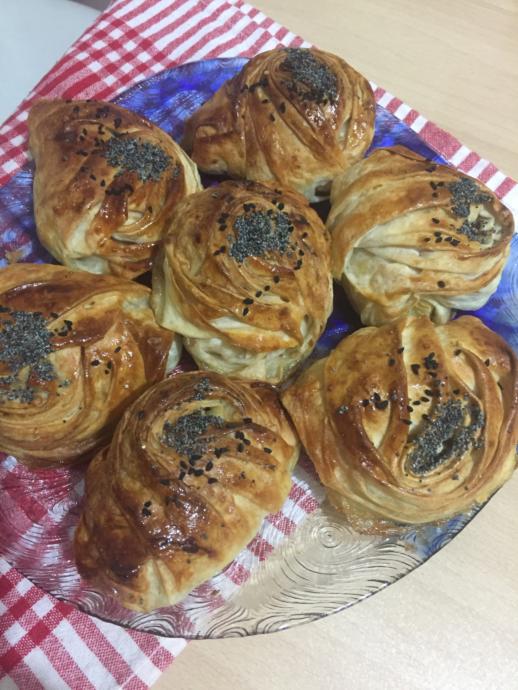 Yine arzuya göre çörek otu susam vs süsleyebilirsiniz.